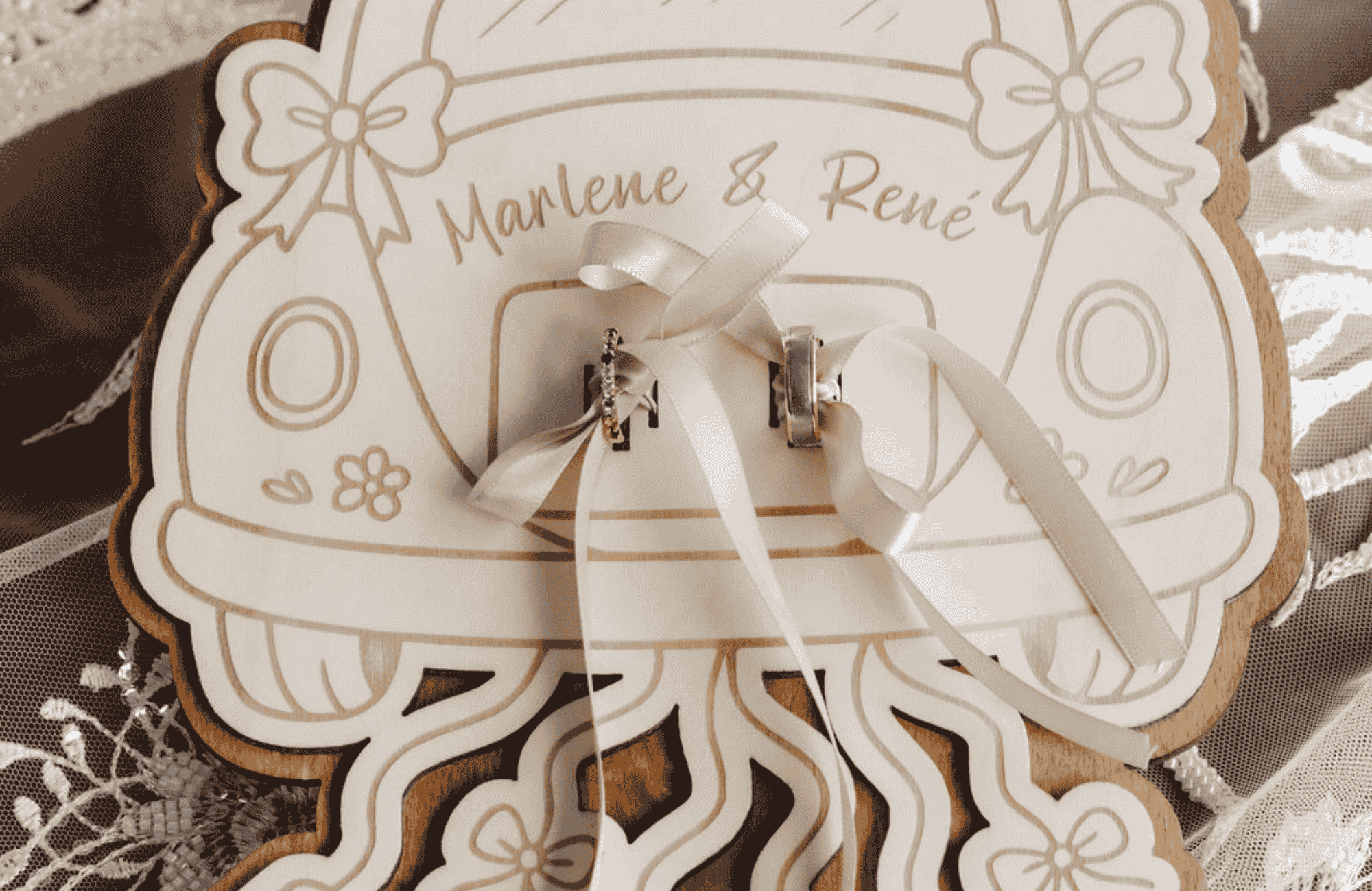Individuelles Ringkissen Hochzeit