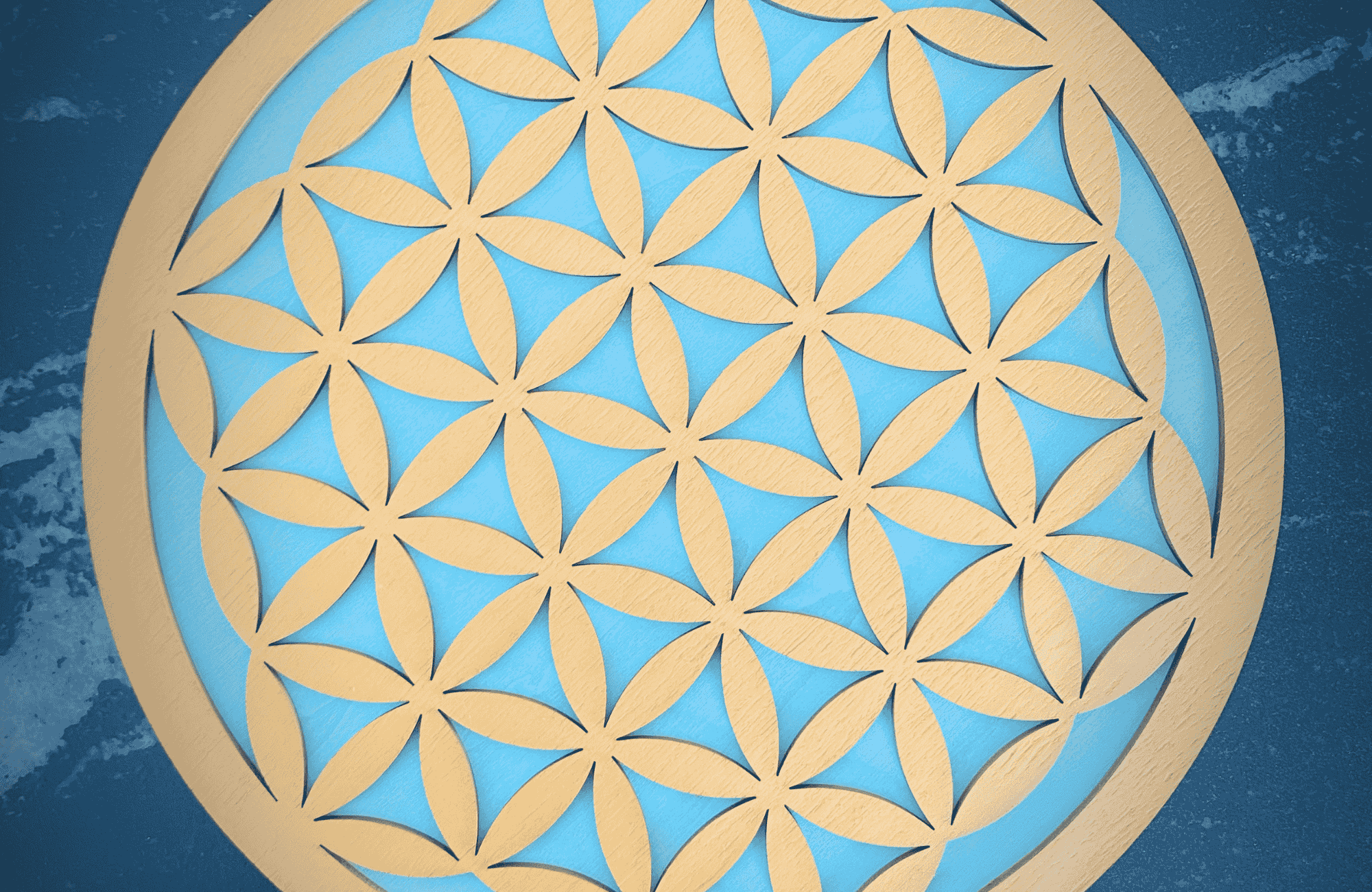 Energetische Symbole aus Holz